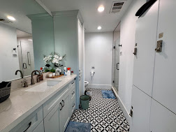 Bathroom detail 1